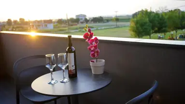 Yakinthos Hotel