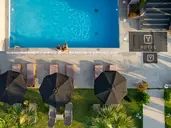 Yakinthos Hotel
