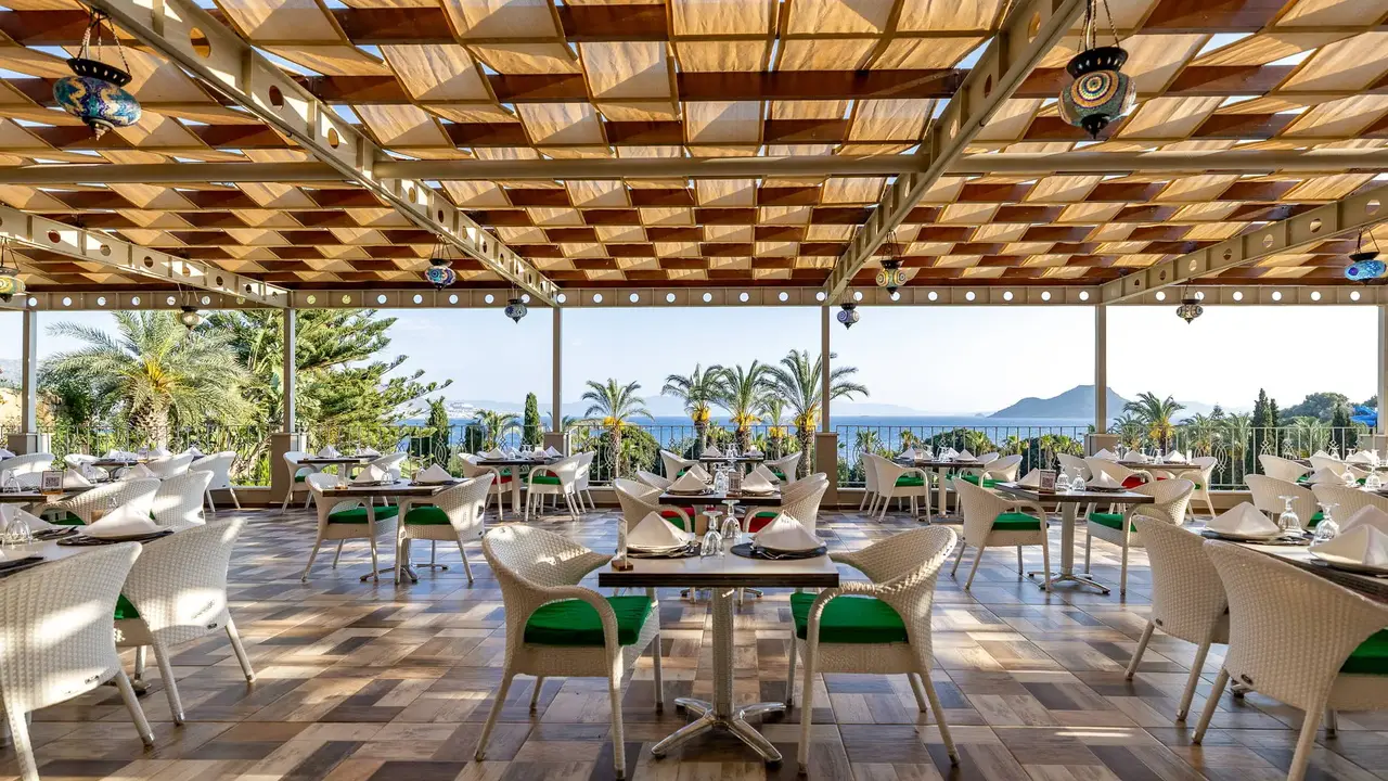 Yasmin Bodrum Resort