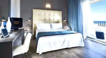 YES Hotel Touring & Spa