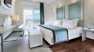 YES Hotel Touring & Spa