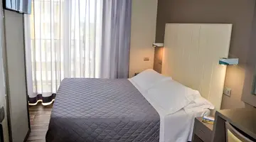 YES Hotel Touring & Spa