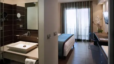 YES Hotel Touring