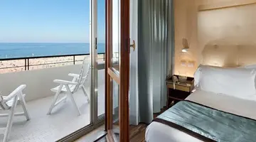 YES Hotel Touring