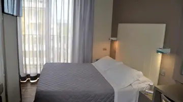 YES Hotel Touring