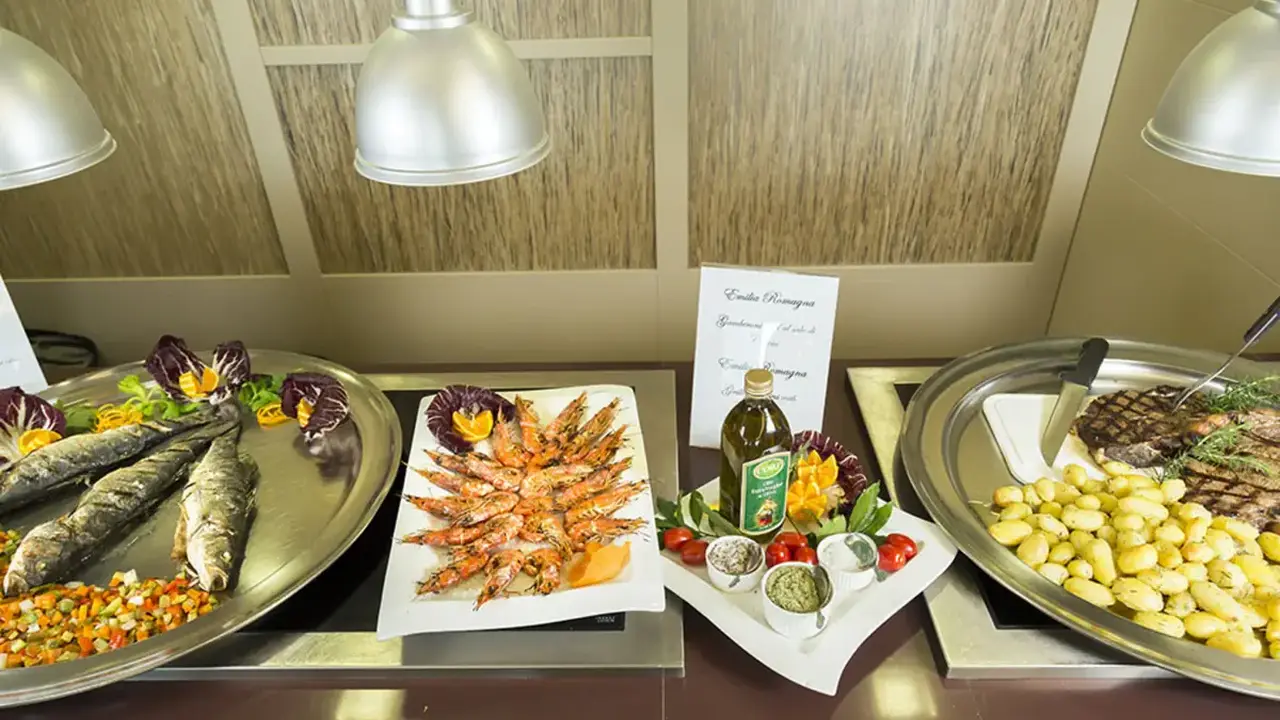 YES Hotel Touring