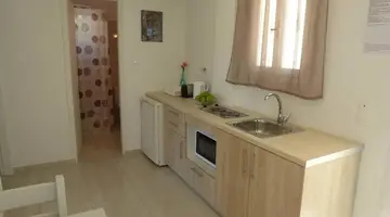 Yianetta Hotel Apartments