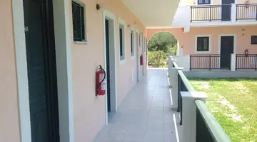 Yianetta Hotel Apartments