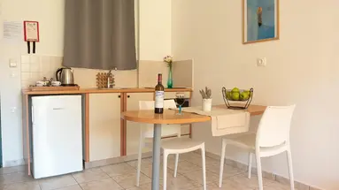 Yianetta Hotel Apartments