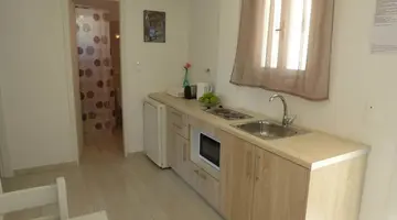 Yianetta Hotel Apartments