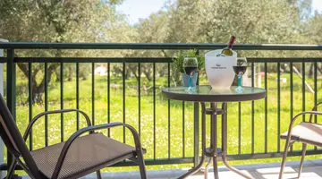 Yianetta Hotel Apartments