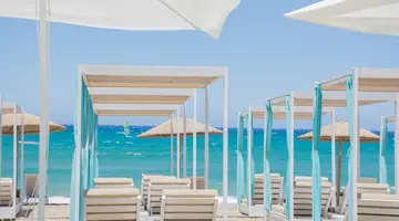 YIANNA CARAVEL HOTEL