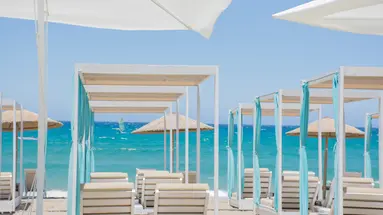 YIANNA CARAVEL HOTEL