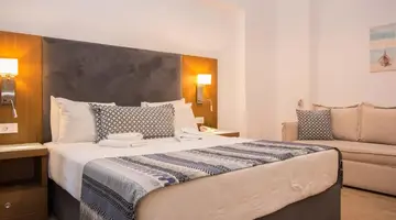YIANNA CARAVEL HOTEL