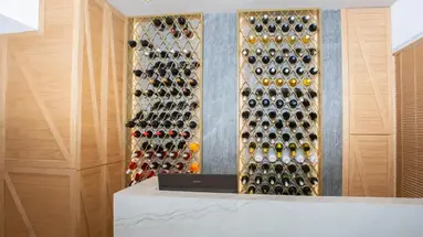 YIANNA CARAVEL HOTEL
