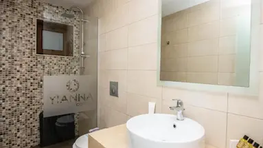 YIANNA CARAVEL HOTEL