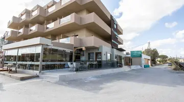 YIANNA CARAVEL HOTEL