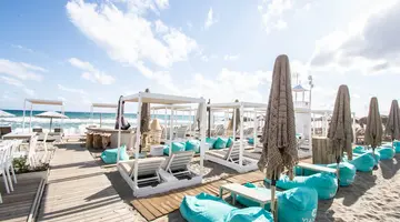 YIANNA CARAVEL HOTEL