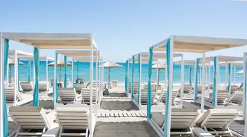YIANNA CARAVEL HOTEL