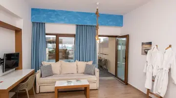 Yianna Caravel Suites by Checkin adult