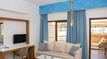 Yianna Caravel Suites by Checkin adult