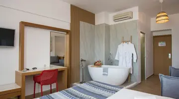 Yianna Caravel Suites by Checkin adult