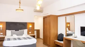 Yianna Caravel Suites by Checkin adult