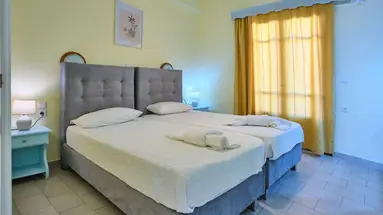 Yiannis Village Sidari