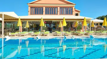 Yiannis Village Sidari
