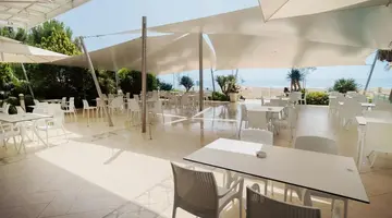 Ylli I Detit Hotel