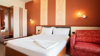 Ylli I Detit Hotel