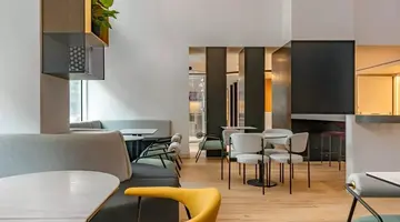 YOTEL Porto