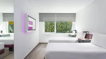 YOTEL Porto