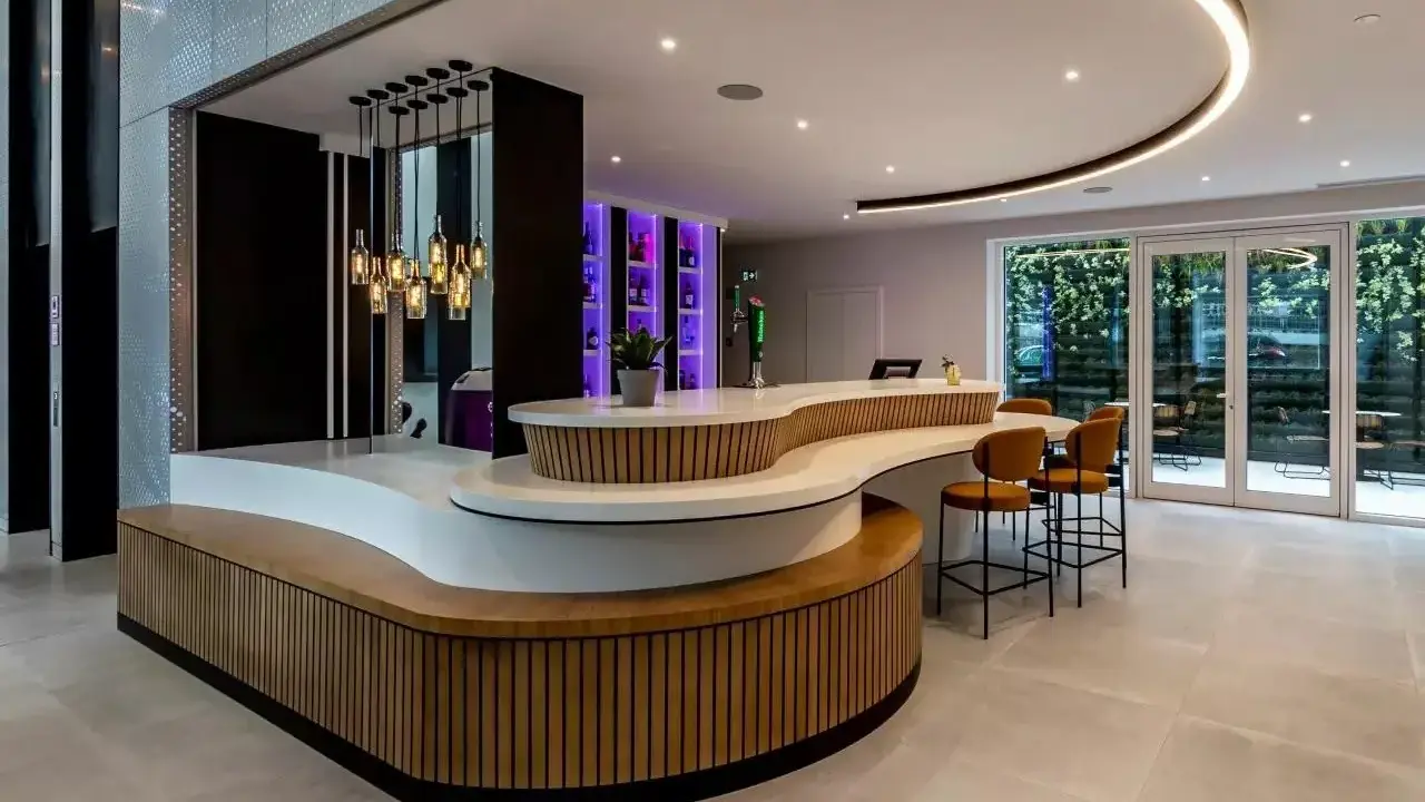 YOTEL Porto