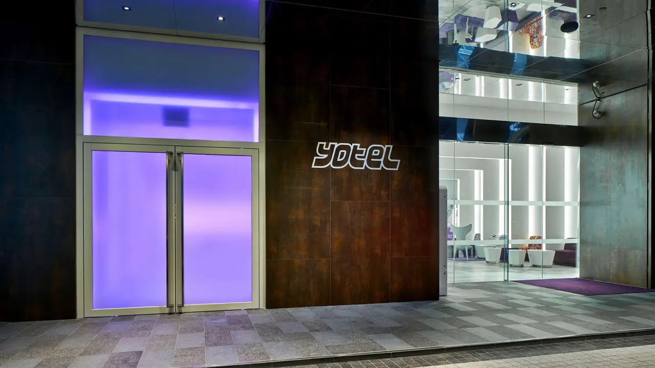 Yotel Singapore Orchard Road
