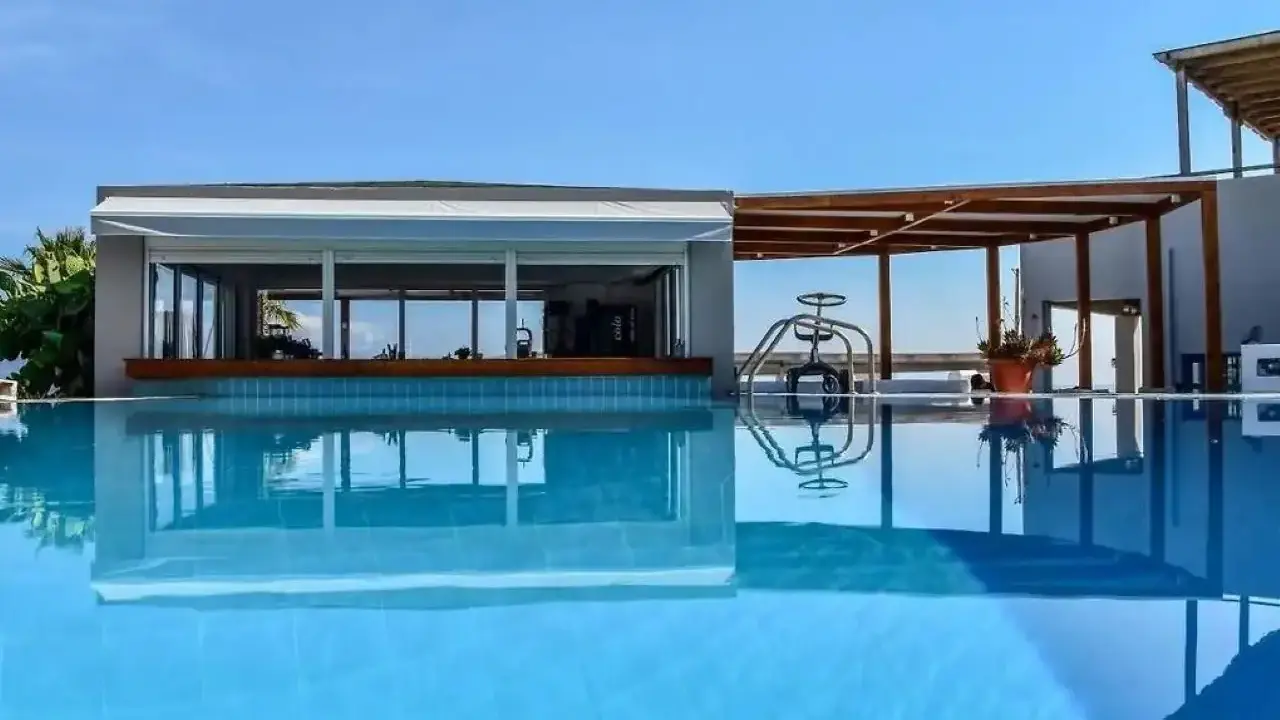 Yria Beach Hotel