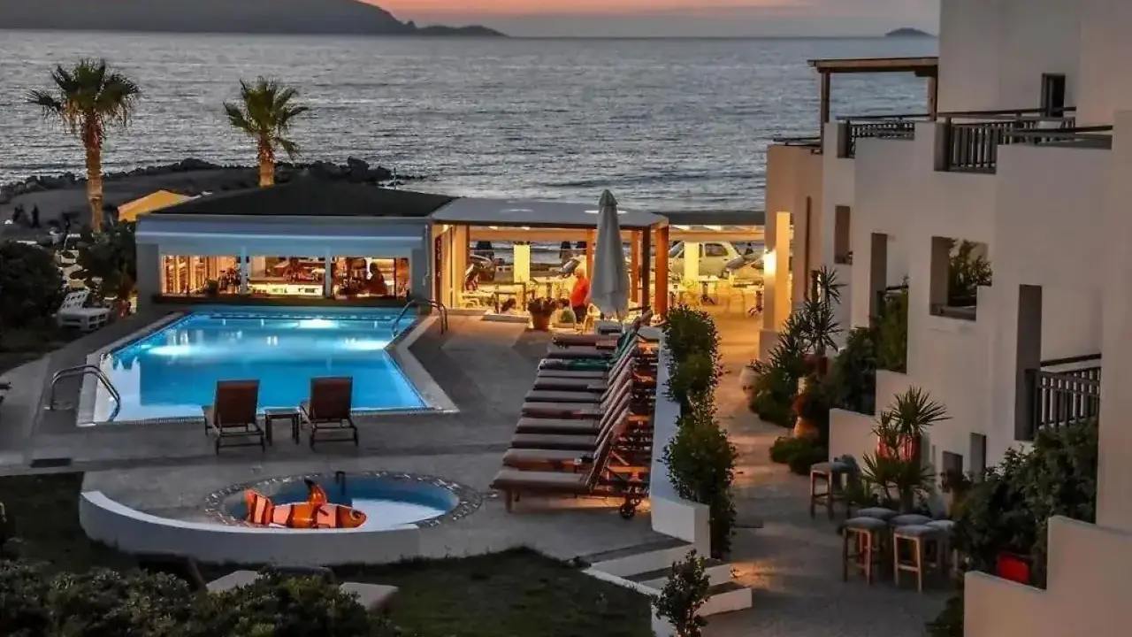 Yria Beach Hotel