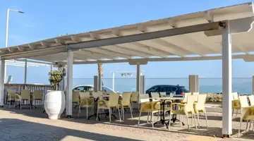 Yria Beach Hotel