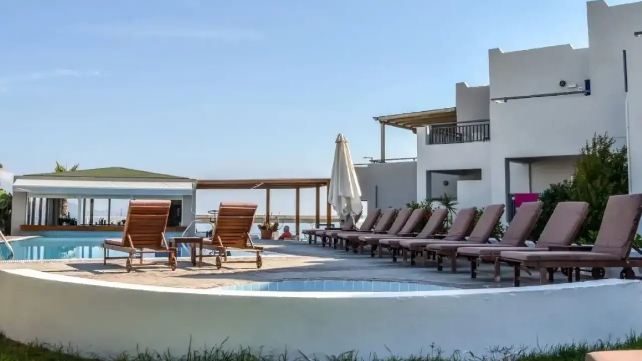 Yria Beach Hotel