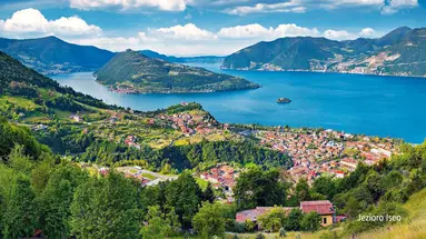 Za górami, jeziorami