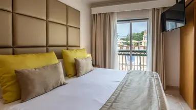 Zafiro Menorca