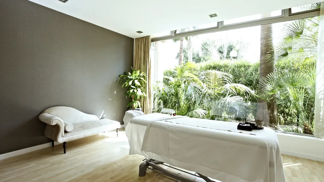 Zafiro Tropic