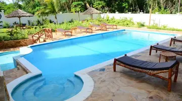 Zanoceanique Hotel