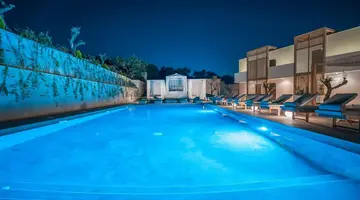 Zante Maris Suites