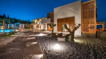 Zante Maris Suites
