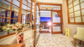 Zante Palace