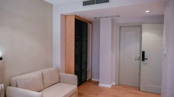 Zanzi Hotel