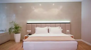 Zanzi Hotel