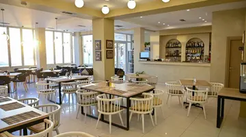 Zanzi Hotel