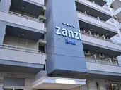 Zanzi Hotel